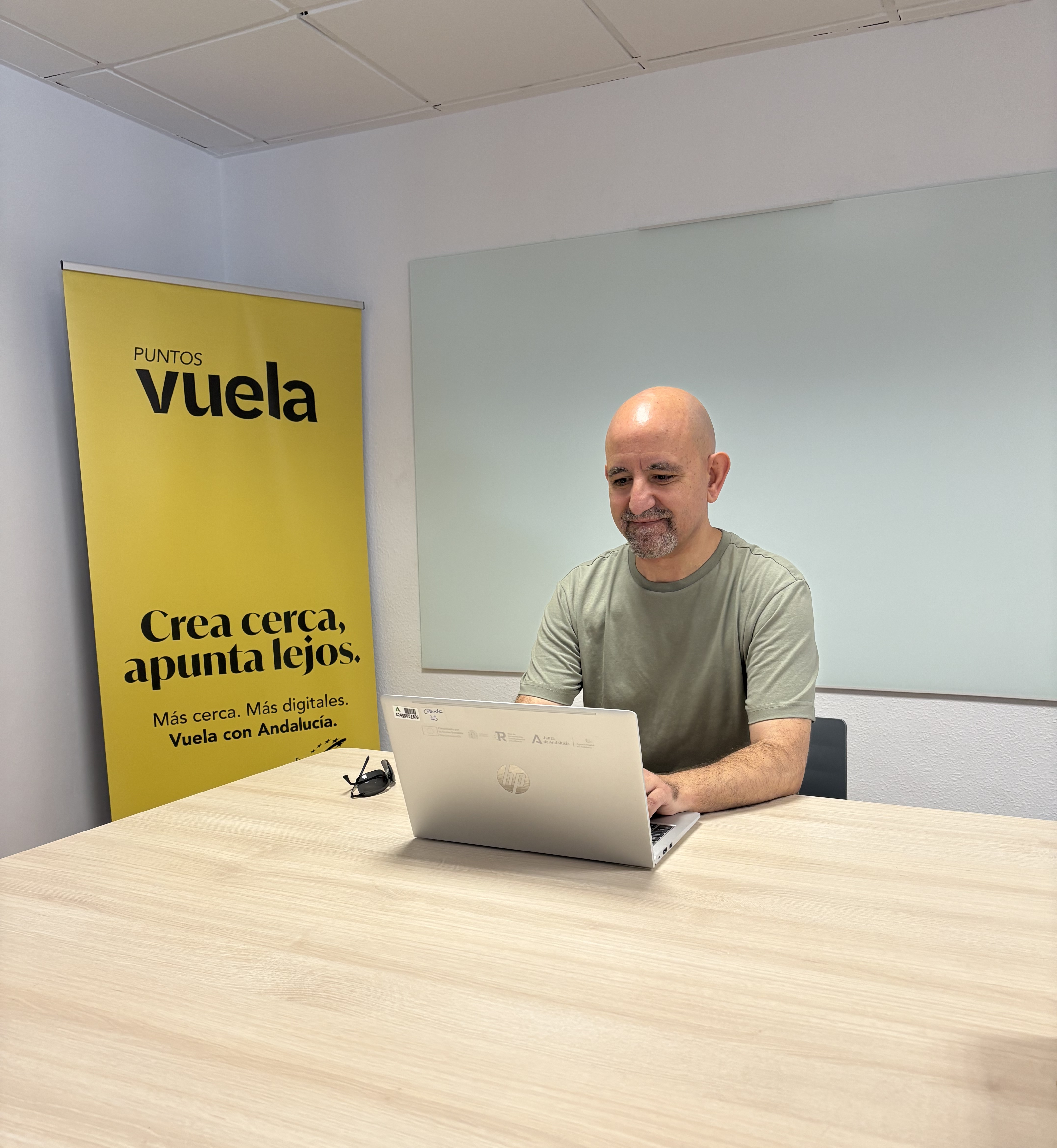 Nómada digital en un Punto Vuela